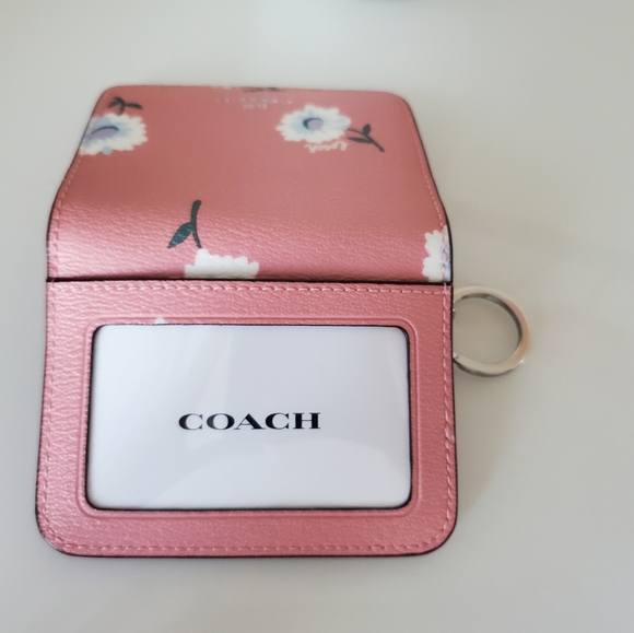 Coach Daisy Card Case In Bubblegum Multi - Picture 7 of 8
